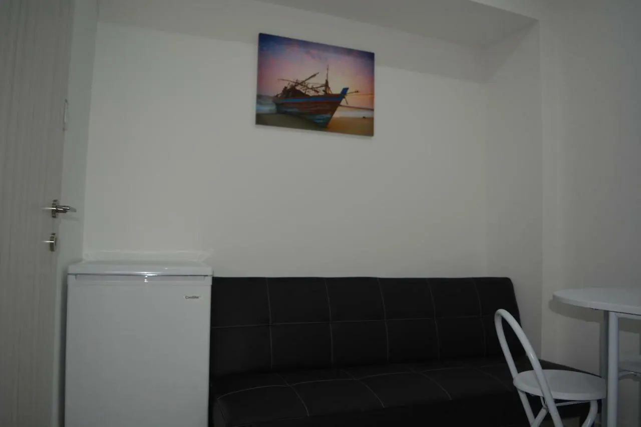 P.L Hermes Studios & Apartments Larnaka