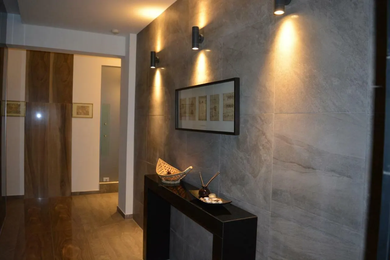 P.L Hermes Studios & Apartments Larnaca