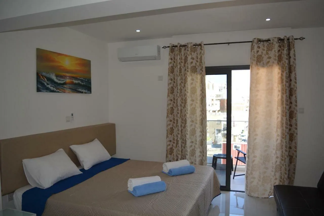P.L Hermes Studios & Apartments Larnaca