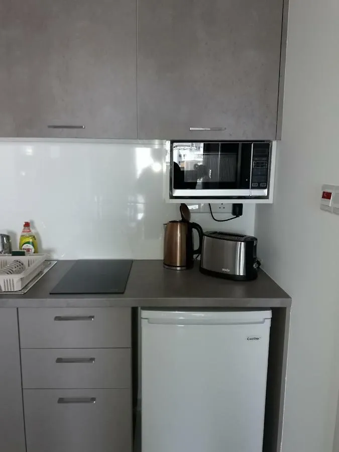 P.L Hermes Studios & Apartments Larnaca