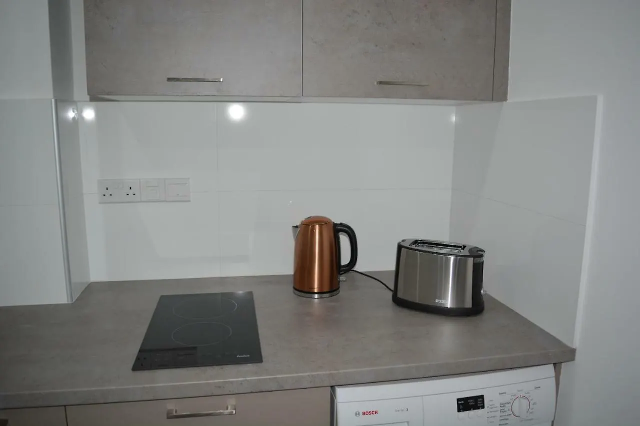 P.L Hermes Studios & Apartments Larnaca